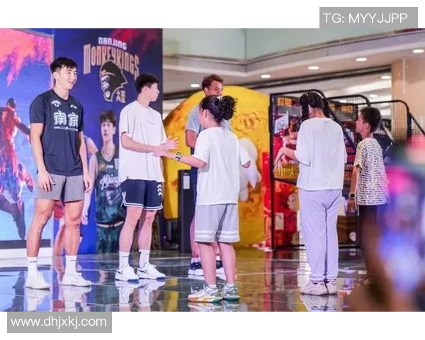 运动数据南京篮球队技术争议引发热议球迷观点各异引发讨论与思考